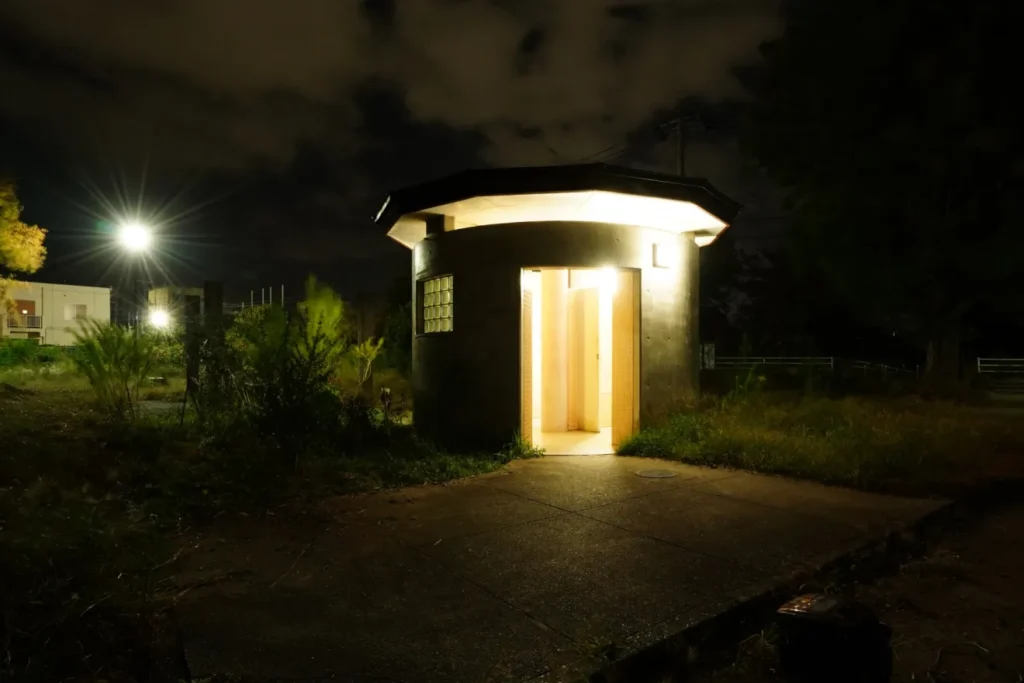会場周辺における穴場トイレの探索
